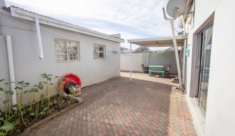 3 Bedroom Property for Sale in Quigney Eastern Cape